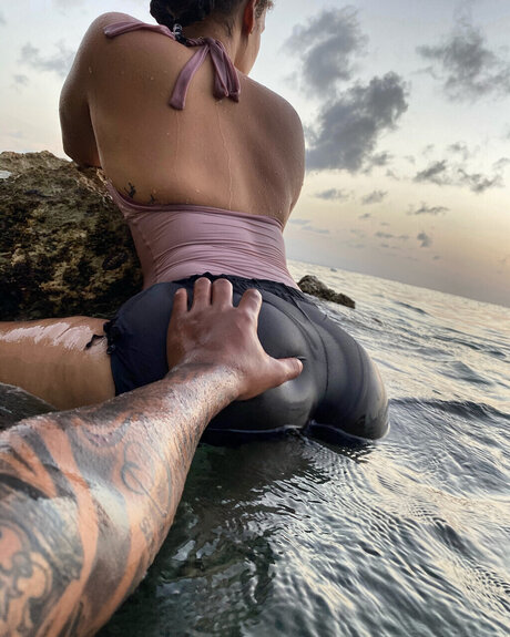 Mairellene_ model nude picture