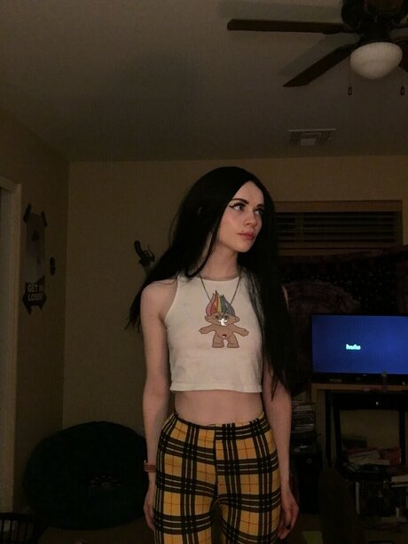 u81103874 xxx actress photo