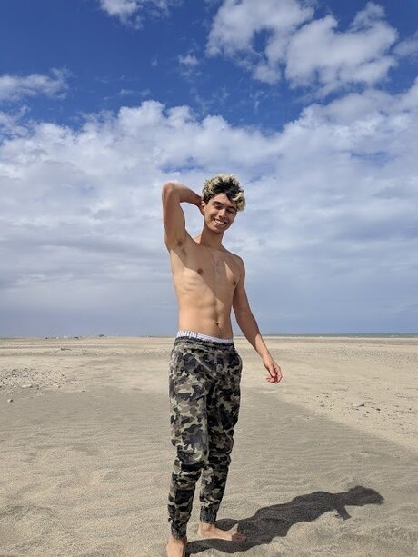 ALEMAT naked model photos