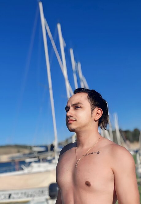 Alejandro Villada pornographic actress photos