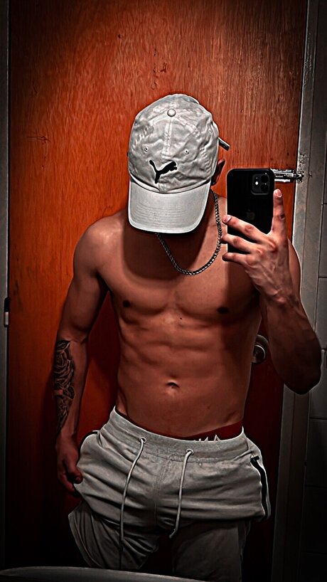 Saimon_ hot star image