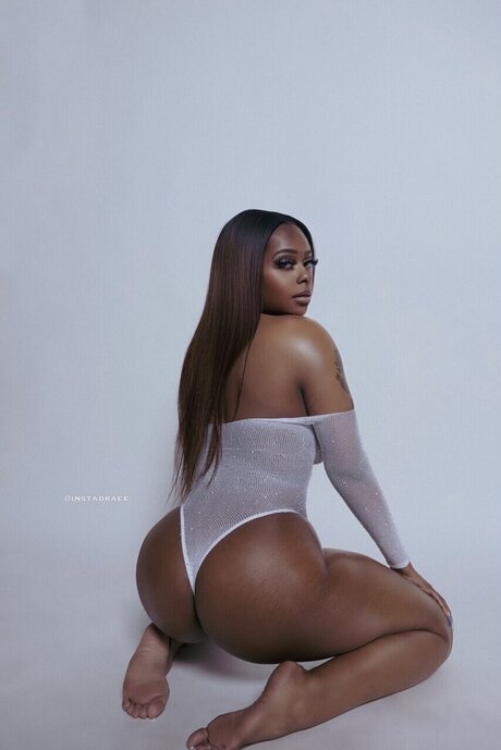 Rocki star nude pics