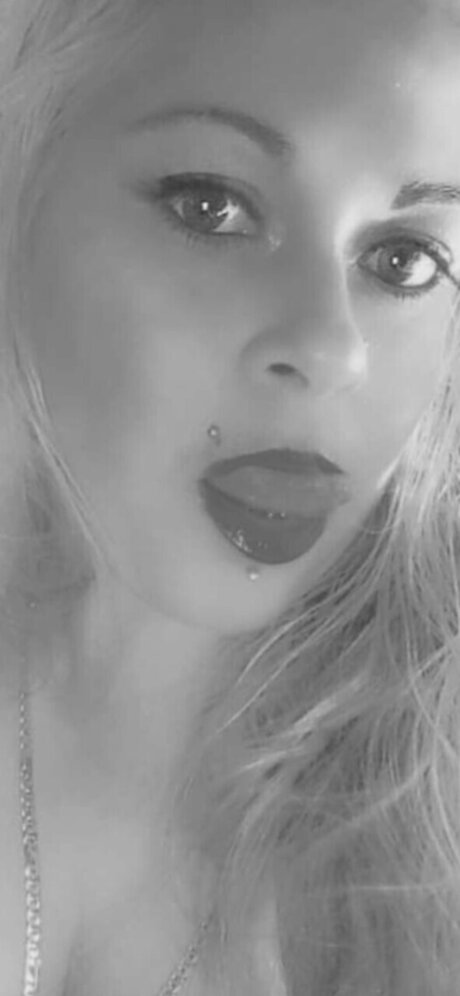 Krislee Padilla hot actress pic