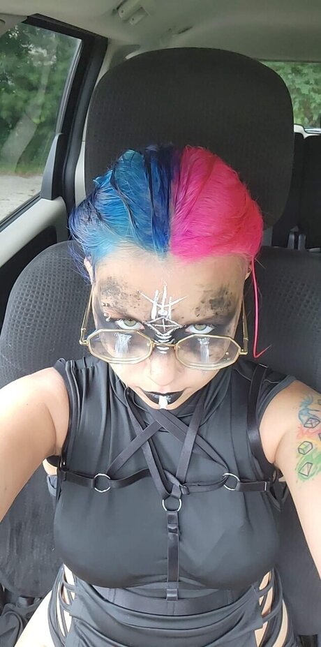 Lillyula xxx actress picture