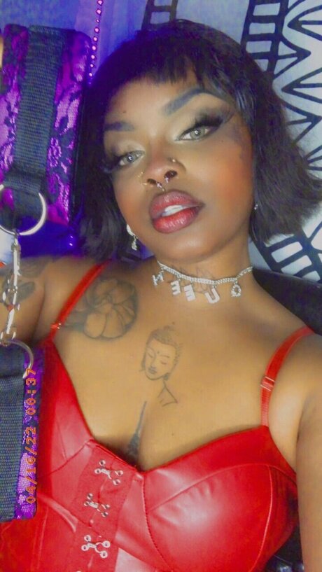 Mommy Champ star porn pic