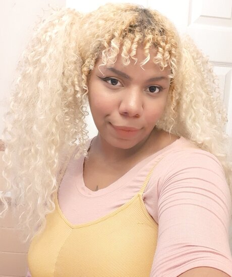 _Luna Darling_ model high quality image