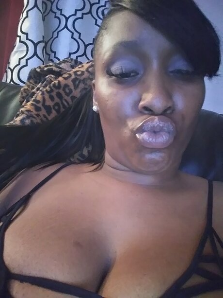 _Queen model hot picture