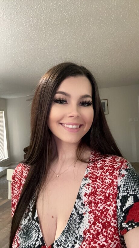 ttaayylloorrr porn star photo