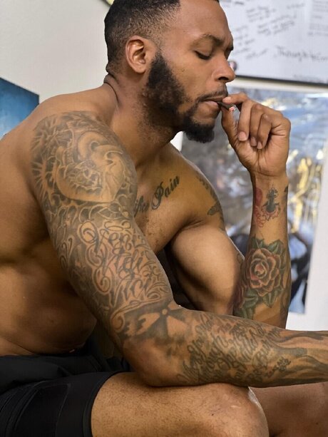 Dolla exclusive pornstar photo