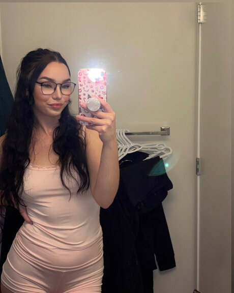 Amyyyrs pornstar adult gallery