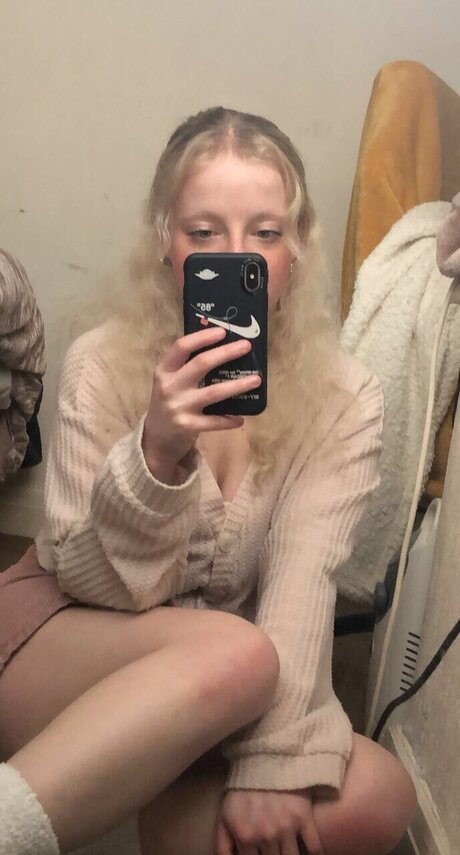 LABBITT star nudes photos