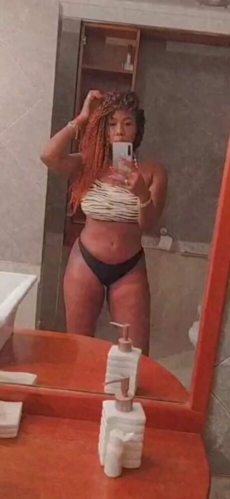 Tuchini naked star photo