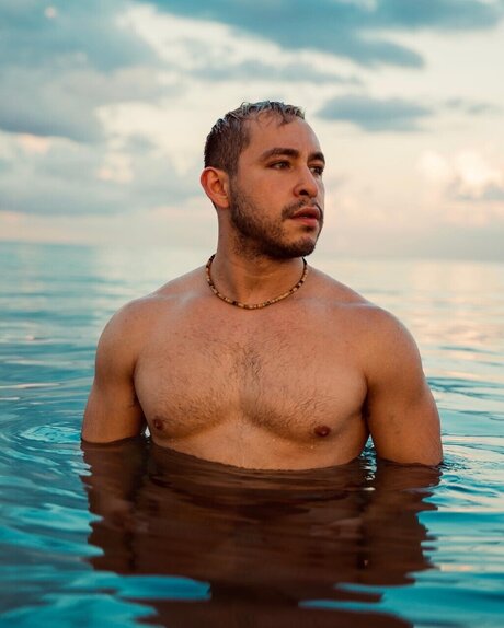 Benny Hanzo model hd picture