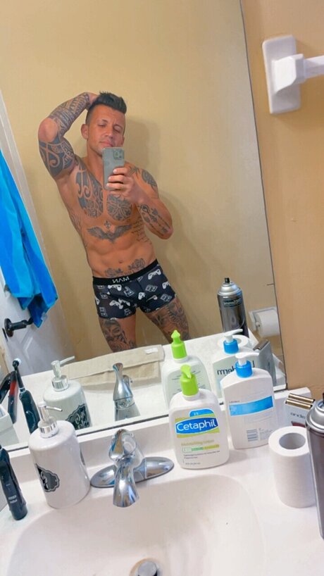 Leonardo Noda pornstar pretty img