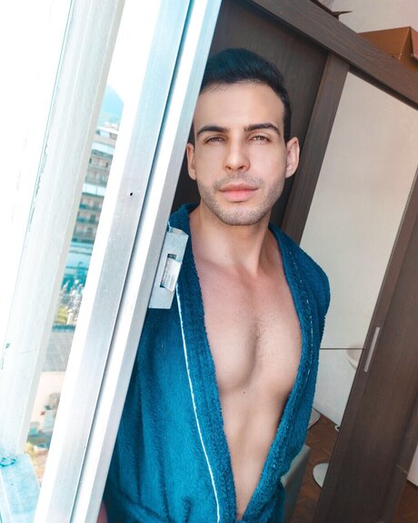 Khaleed naked star galleries