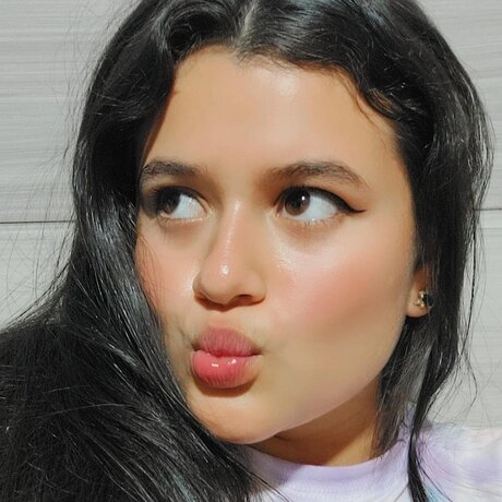 Alejandra Carvajal star free img