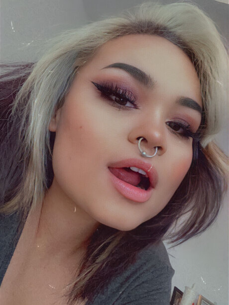 Annphibian pornstar adult img