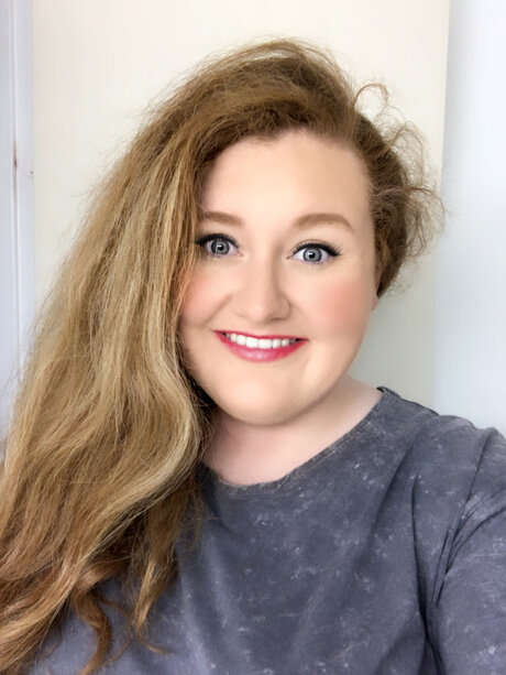 Sarah Martin hot actress picture