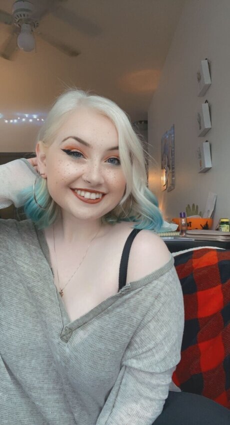 Heather Hendrix exclusive actress pics