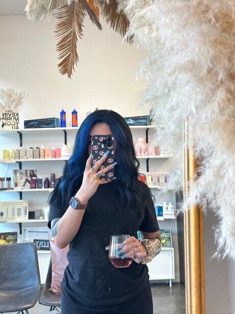 u163866342 model exclusive photo