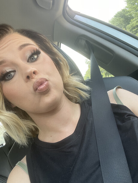 Tessy_ model porn photos