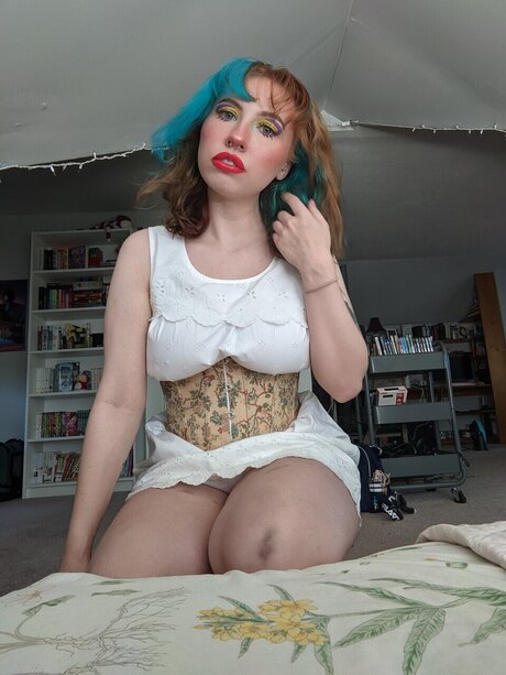 Lemon Honey nude star pics