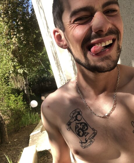 Allan nudes model image