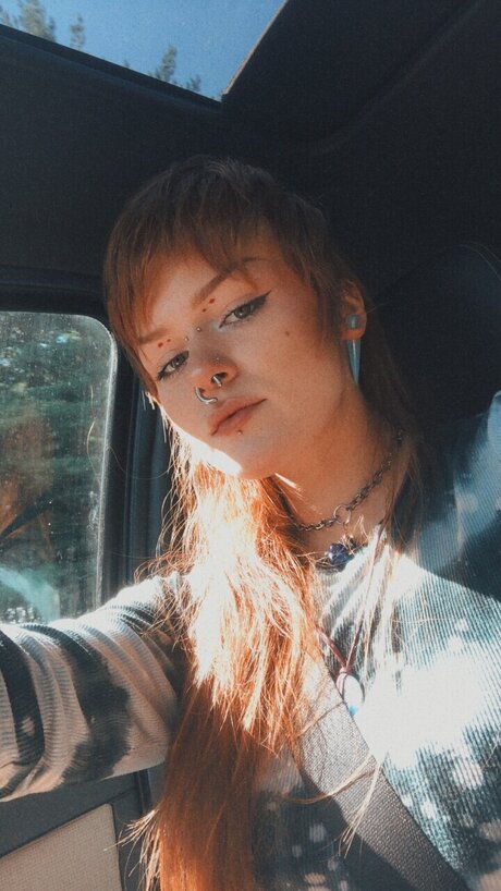 Space Honey pornstar high quality pictures