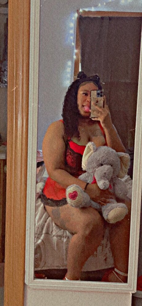 D nast Lashay_ star exclusive pic