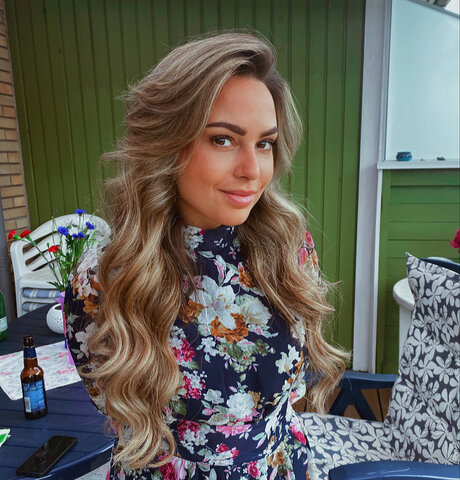 Nursegirl model image