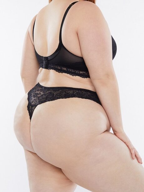 Lilac Madison art pornstar pics