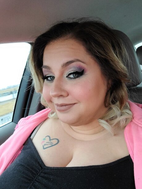 Sarah Paul nude actress galleries