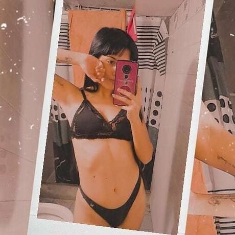 Violeta pobre model perfect photo