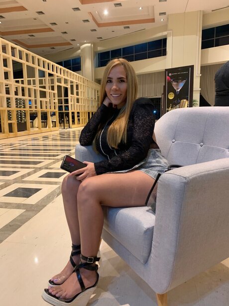 Antonella_ pornstar hd image