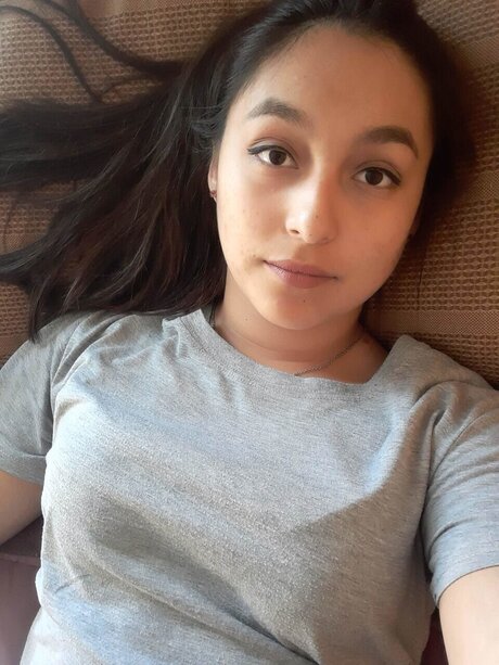 Crowndy pornographic model pic