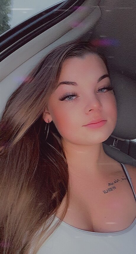 Lorren O Leary model best picture