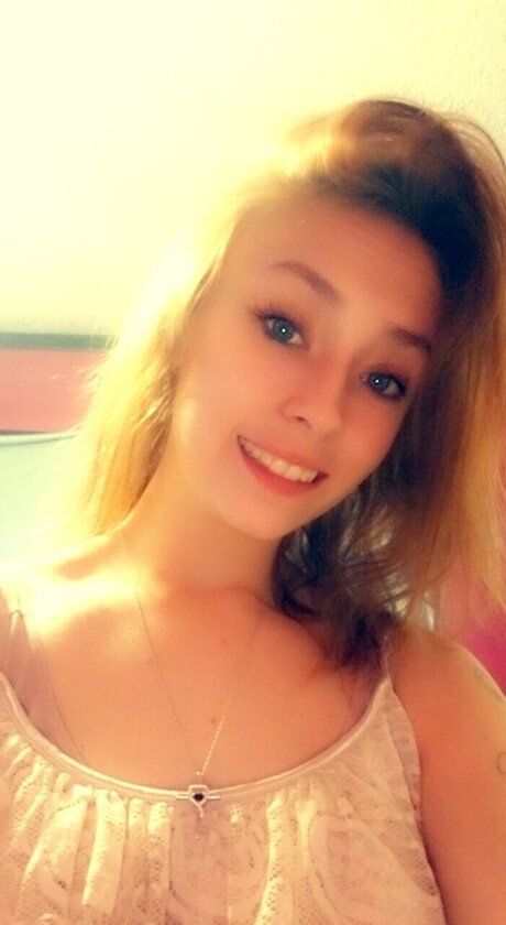 Lilbell top pornstar gallery