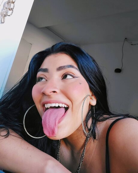 Lika Cristiny xxx actress image