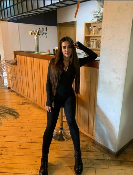 marry fgfree model exclusive pictures