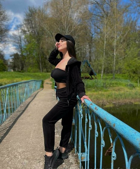 marry fgfree sexy model pics