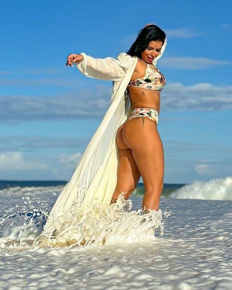 Bianca Leao erotic pornstar img