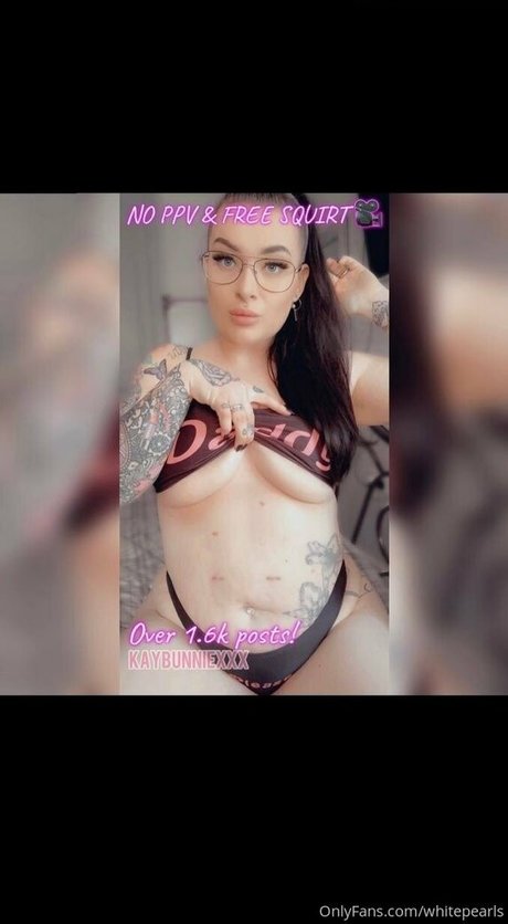 whitepearls model adult pictures