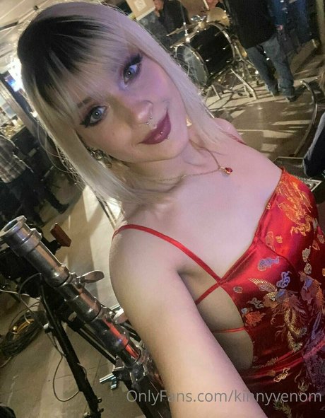 kinnyvenom star free galleries