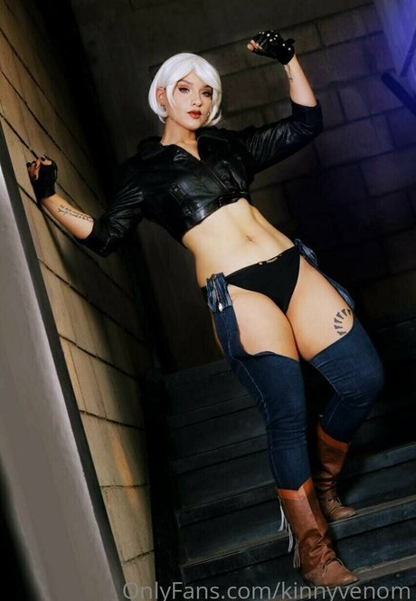 kinnyvenom model top gallery