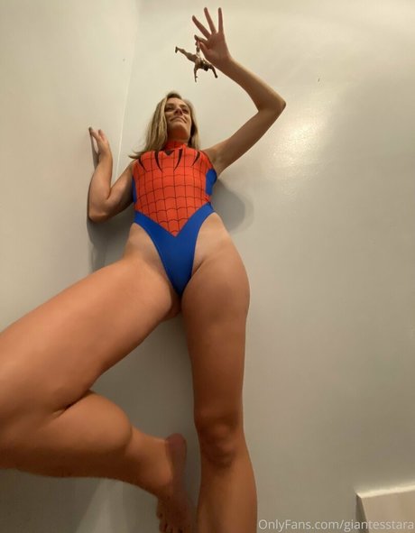 giantesstara nudes actress gallery