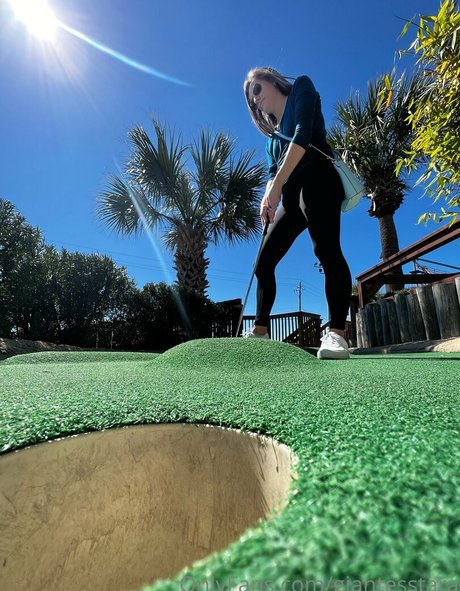 giantesstara nice model pictures