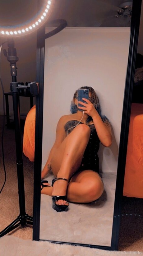 tatteddel pornographic star photos