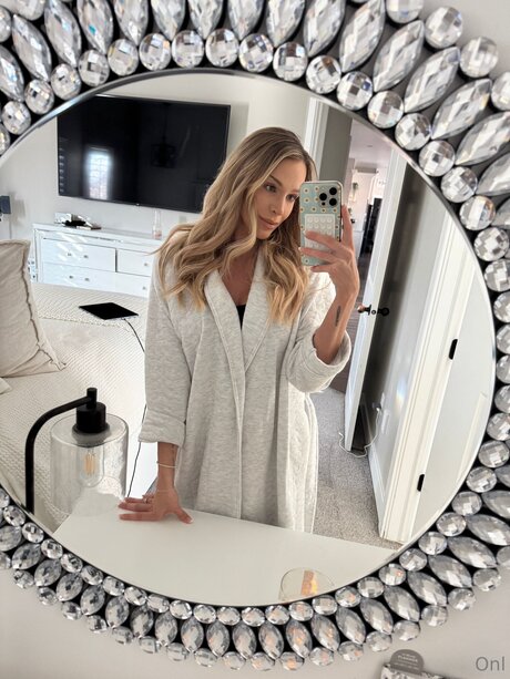 emmahixofficial pornstar xxx picture