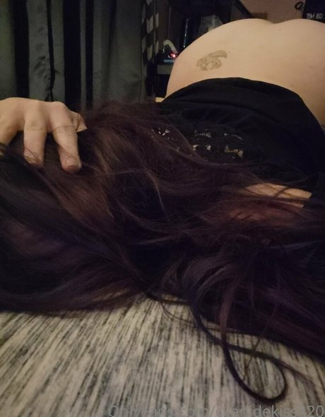 cyanidekiss420 nude model archive