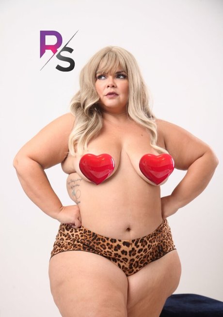 Regiarasouza model nudes pics